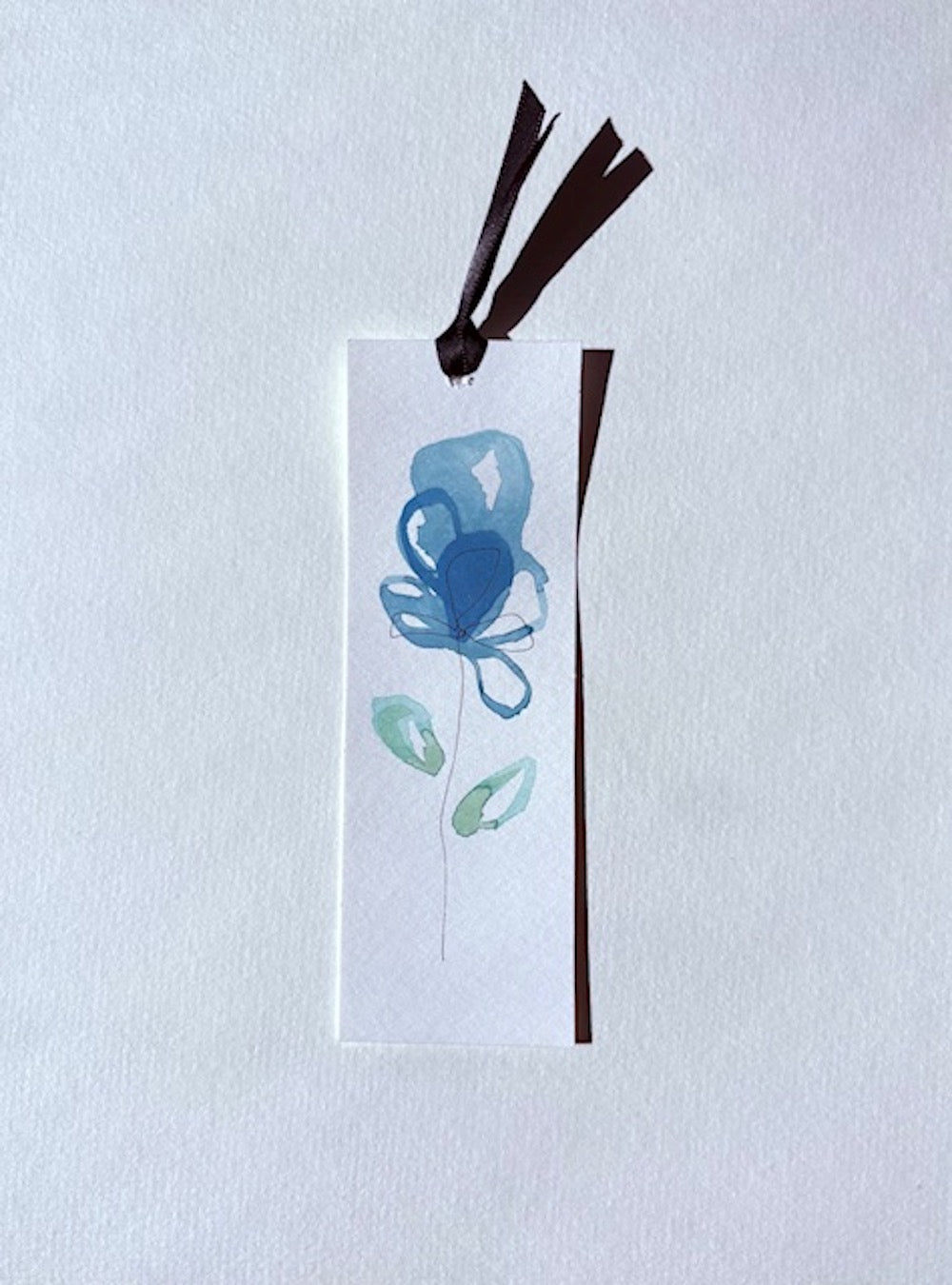Watercolor flower bookmark by Blanero - handcrafted gift for book lovers, made in Quebec, Canada