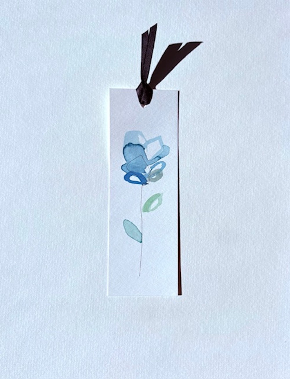Watercolor flower bookmark by Blanero - handcrafted gift for book lovers, made in Quebec, Canada